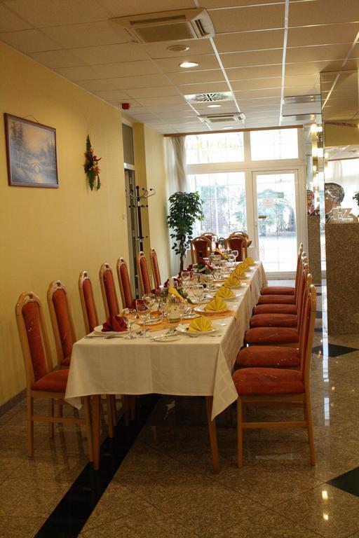 Hotel Zuglo 3* суреті