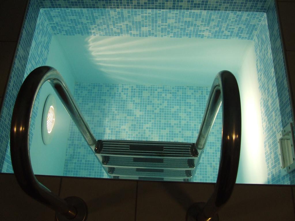 Hotel Zuglo 3* суреті