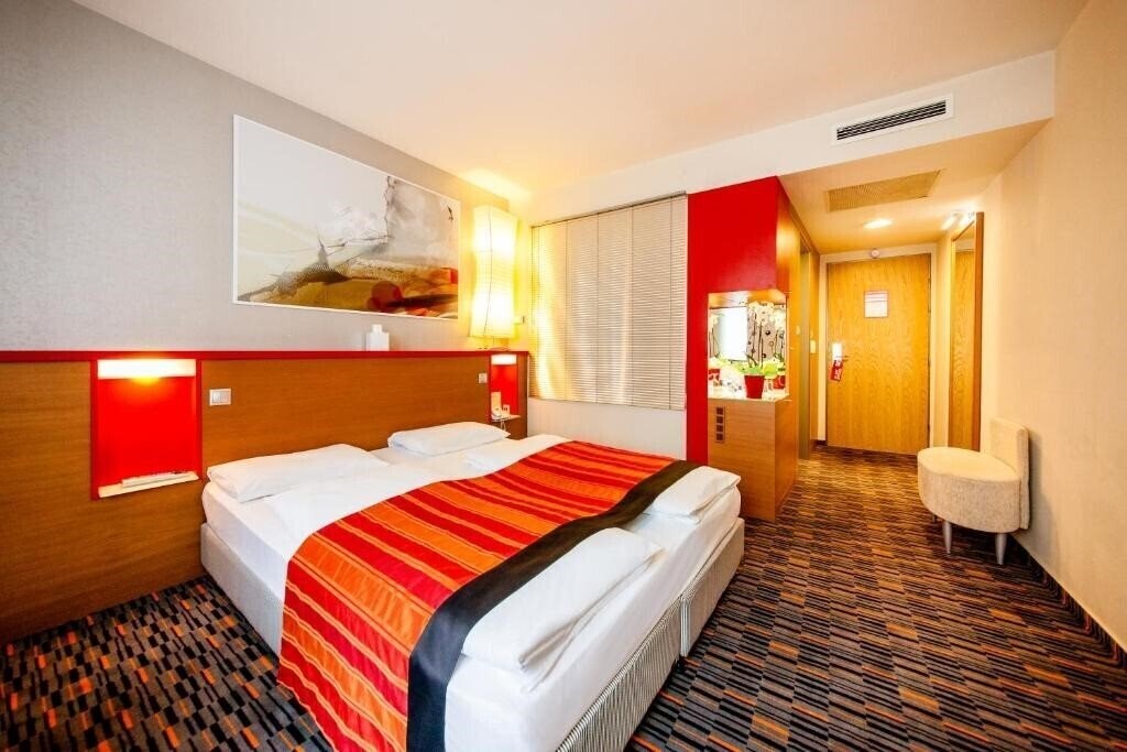 Royal Park Boutique Hotel 4* фотосуреті