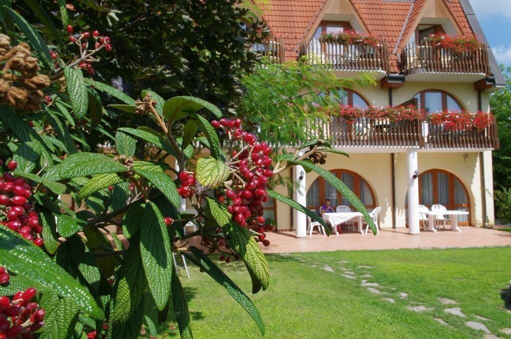 Agnes Hotel 3* фотосуреті