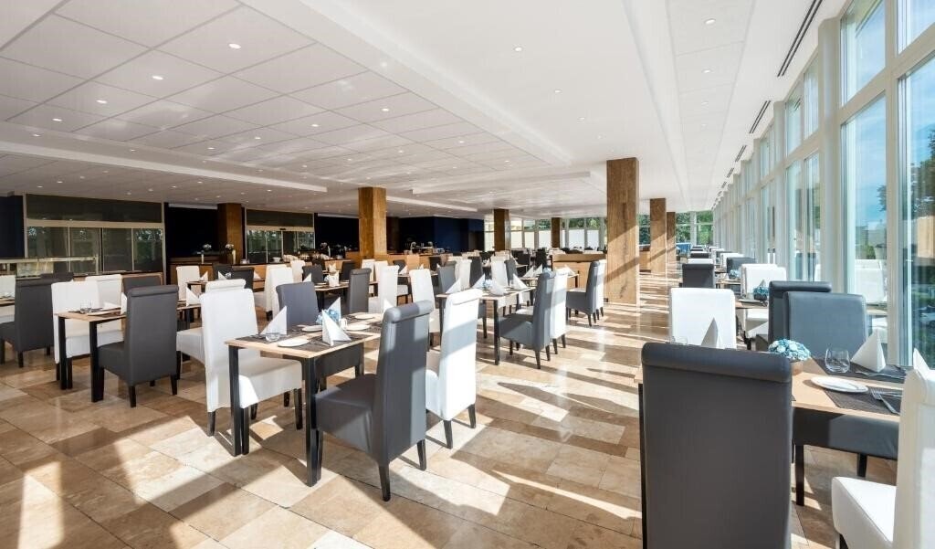 Helios Anna 3* суреті