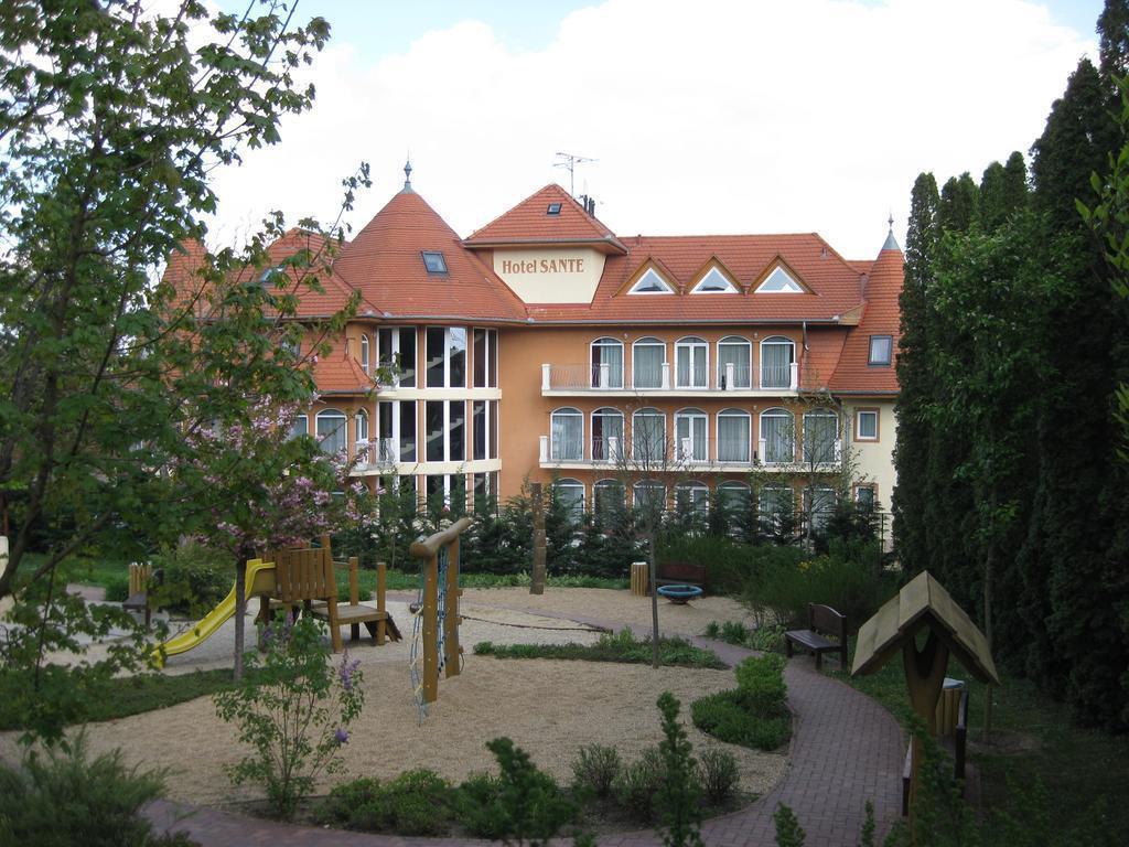Отель Sante Hotel 3*