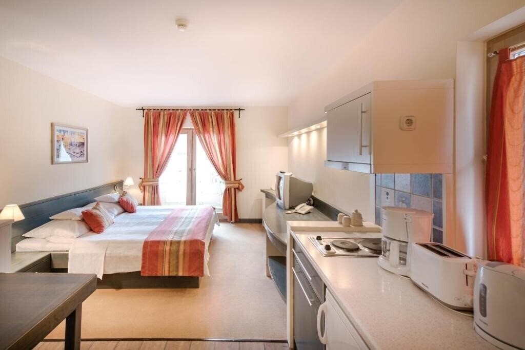Отель Kalma Hotel Superior 3*