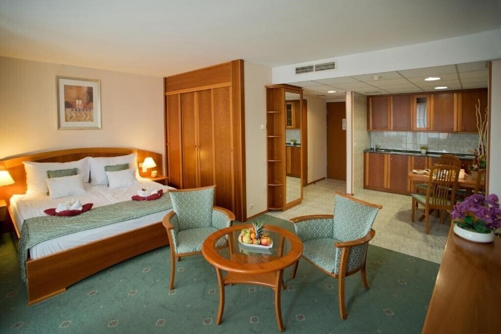 Фото Palace Hotel Heviz 4*