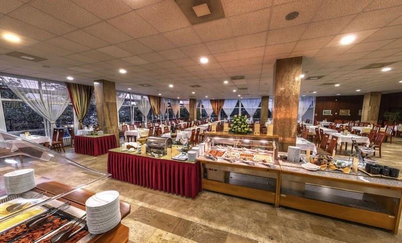 Фото Hunguest Hotel Helios 3*