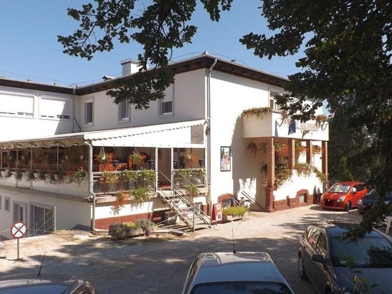 HOTEL AQUAMARIN (ex. Aquamarina) 3* қонақ үйі