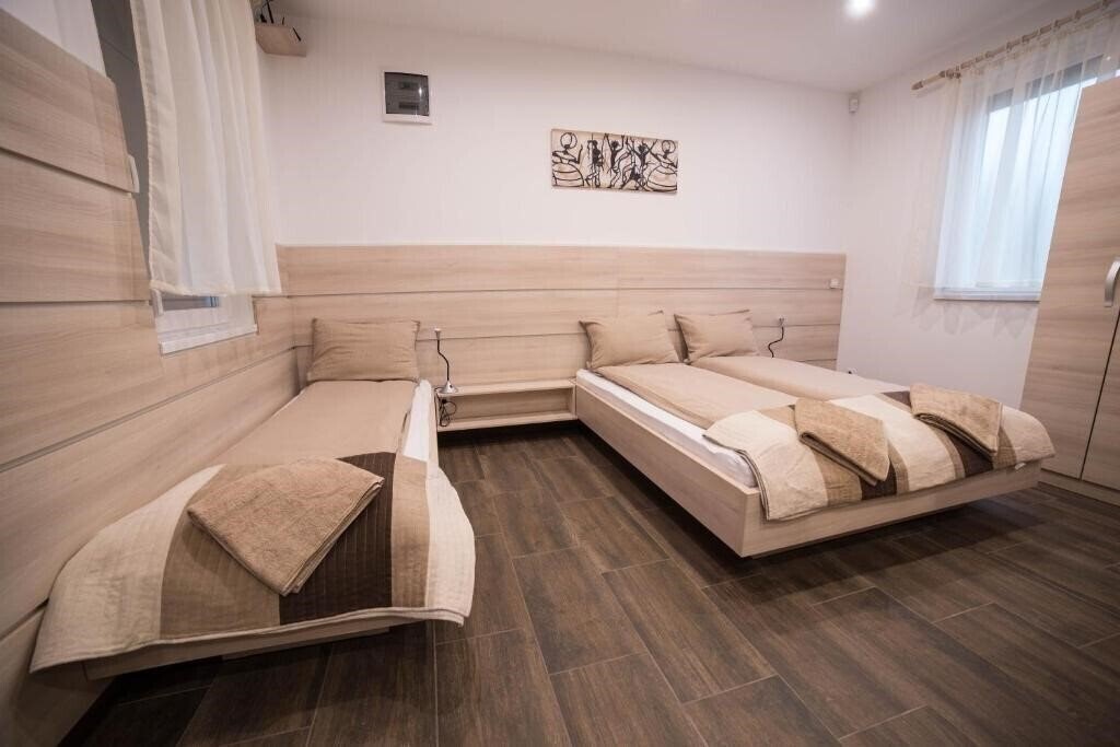 Фото Relax Apartmanhaz 3*
