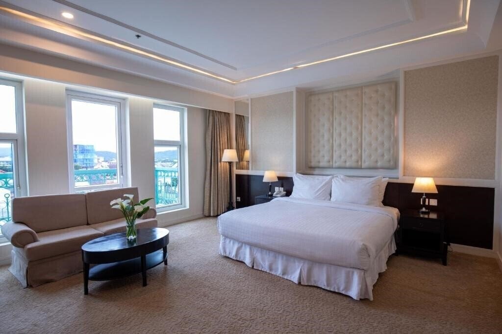 Фото La Sapinette Hotel Dalat 4*