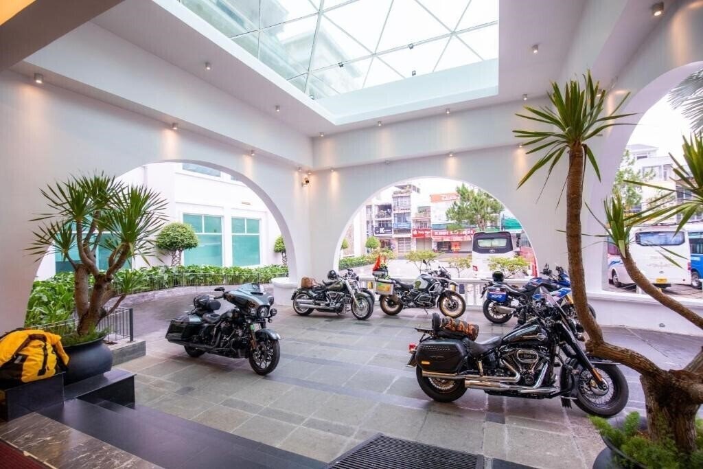 Картинка La Sapinette Hotel Dalat 4*