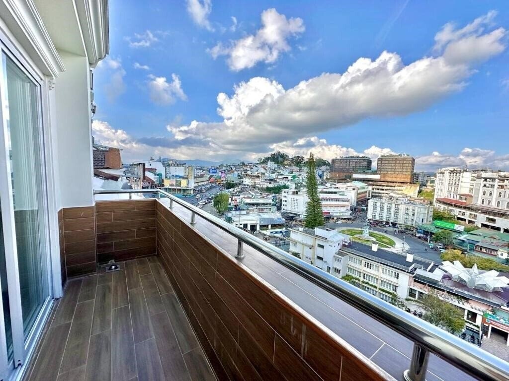 Tulip Hotel 2 2* суреті