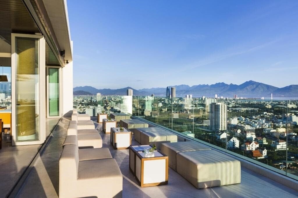 A La Carte Da Nang Beach 4* қонақ үйі