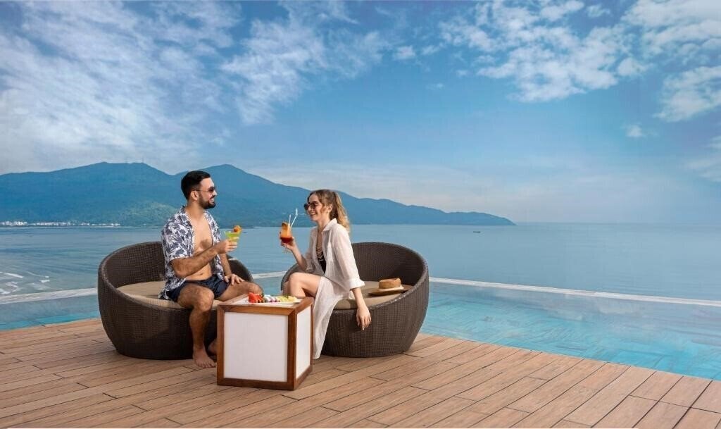 A La Carte Da Nang Beach 4* суреті