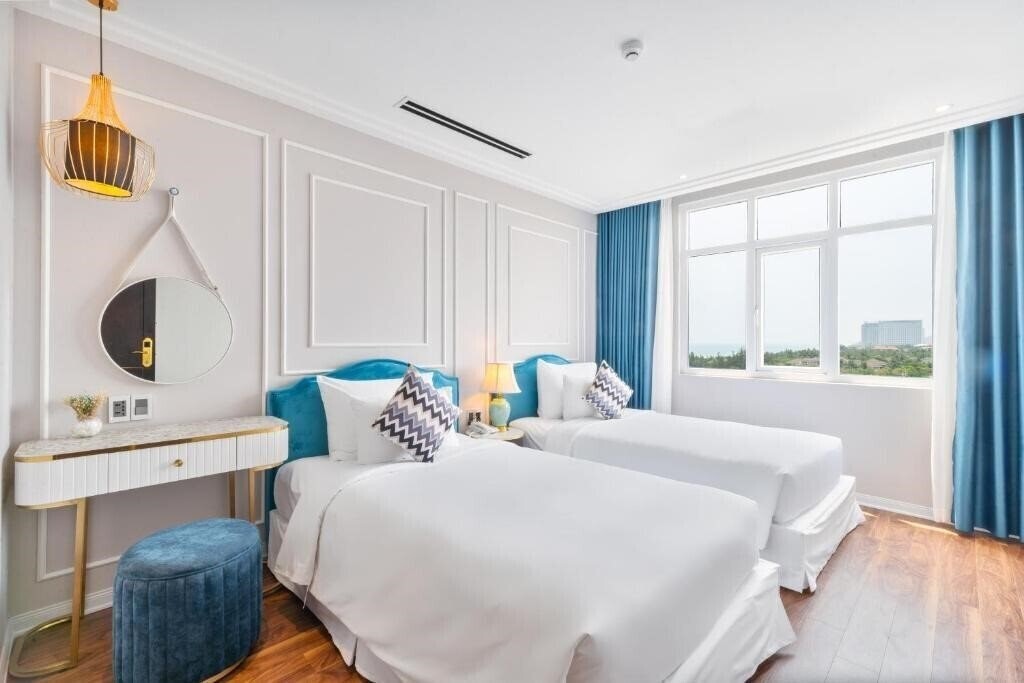 Картинка Angel Hotels Beach Danang 3*