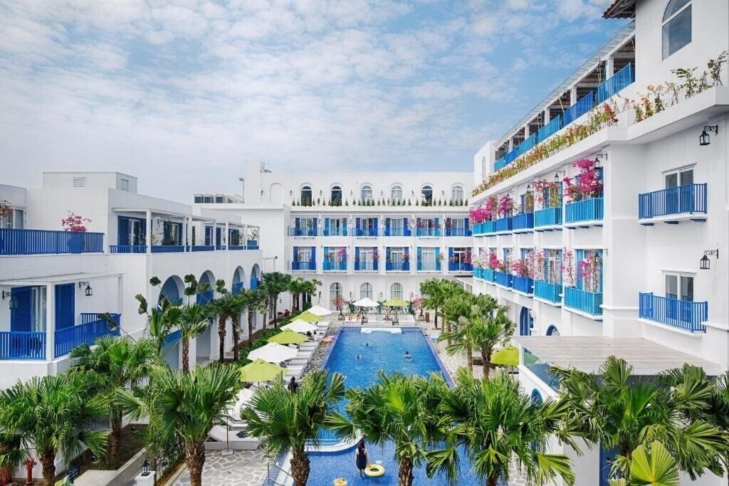 Risemount Resort Danang 4* суреті