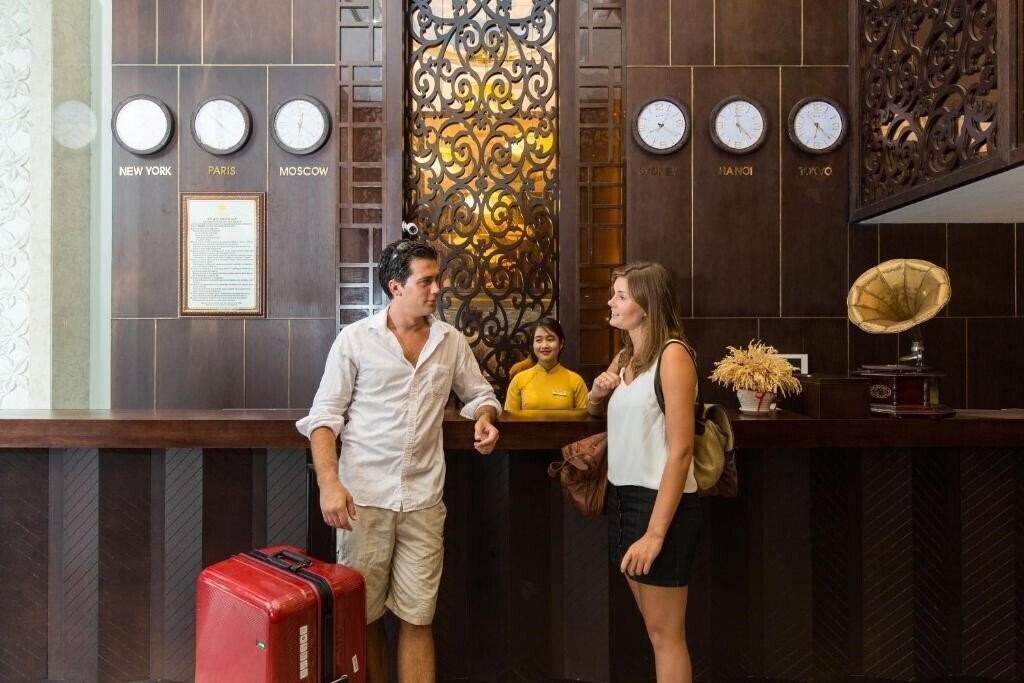 Palazzo Hotel & Apartment Danang 3* суреті