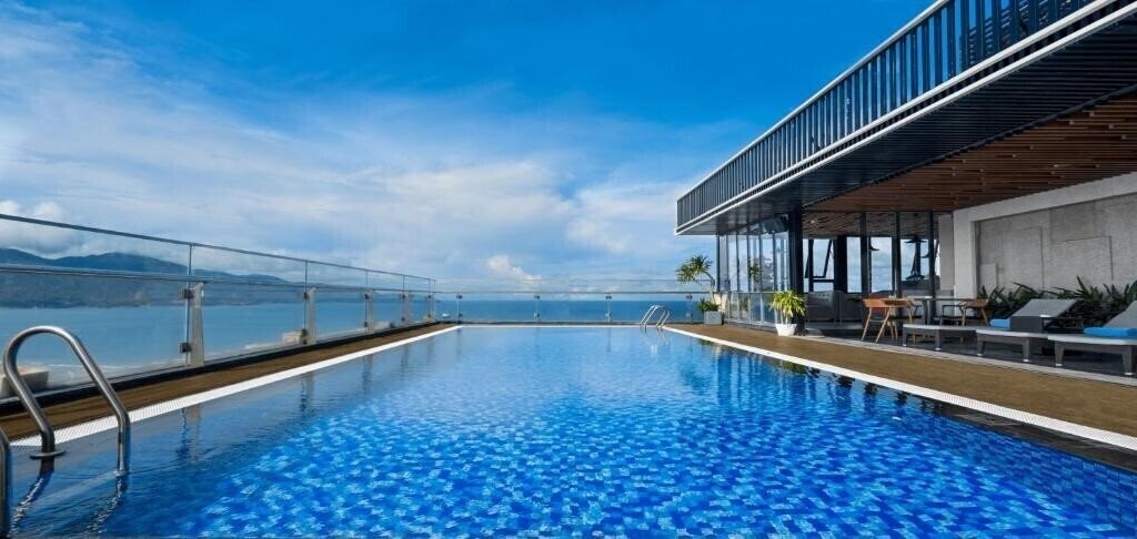 Pavilion Hotel 4* фотосуреті