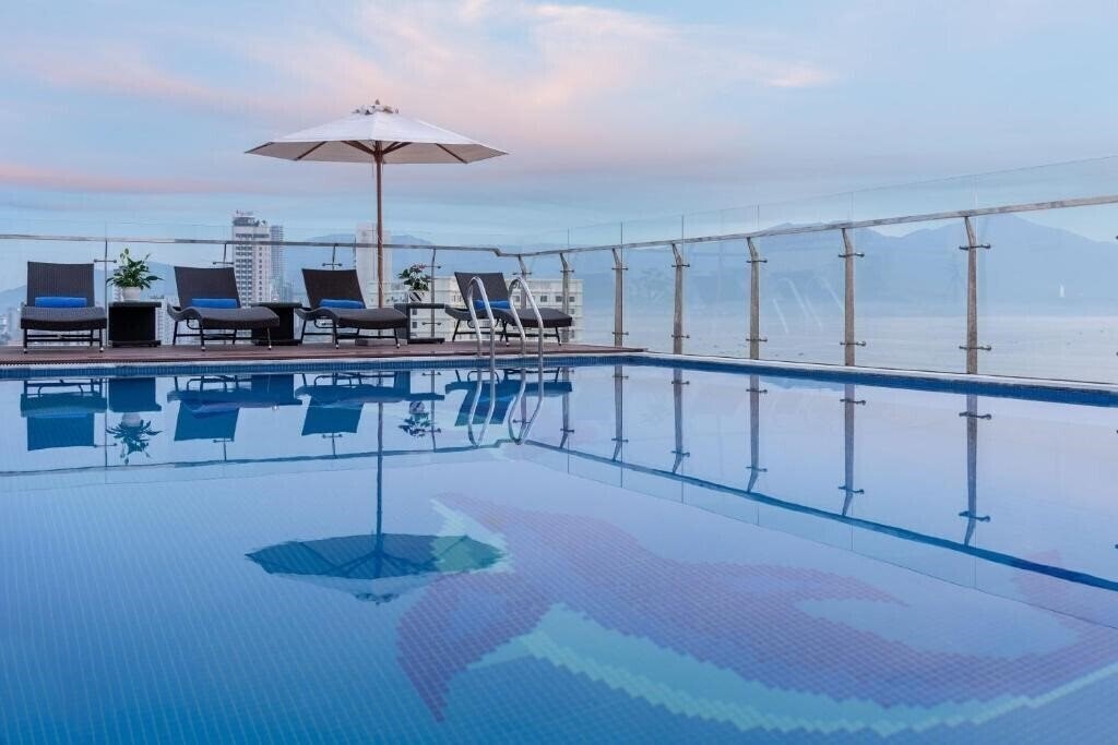 Отель Sunny Ocean Hotel & SPA 4*