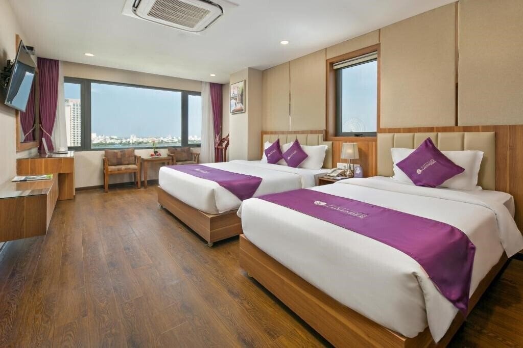 Фото Lavender Riverside Hotel Danang 3*