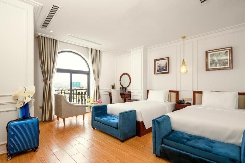 Отель Menora Grand Hotel 4*