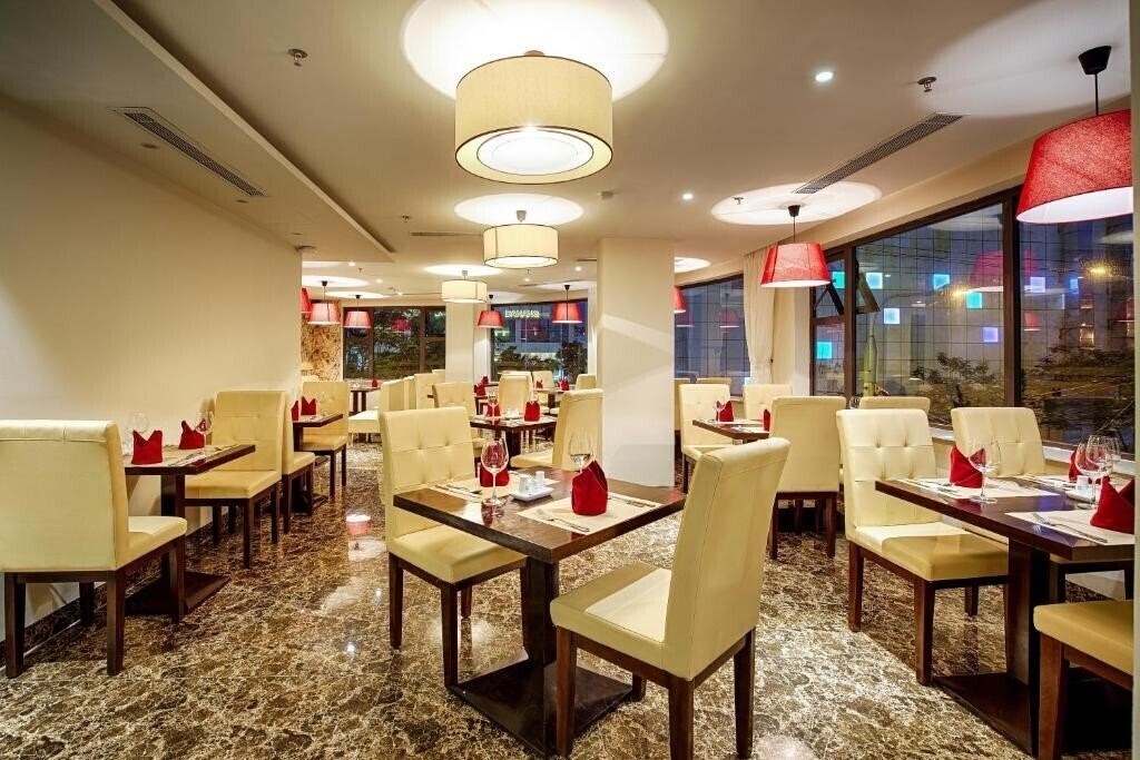 Фотография Sofia Suite Hotel Da Nang 3*