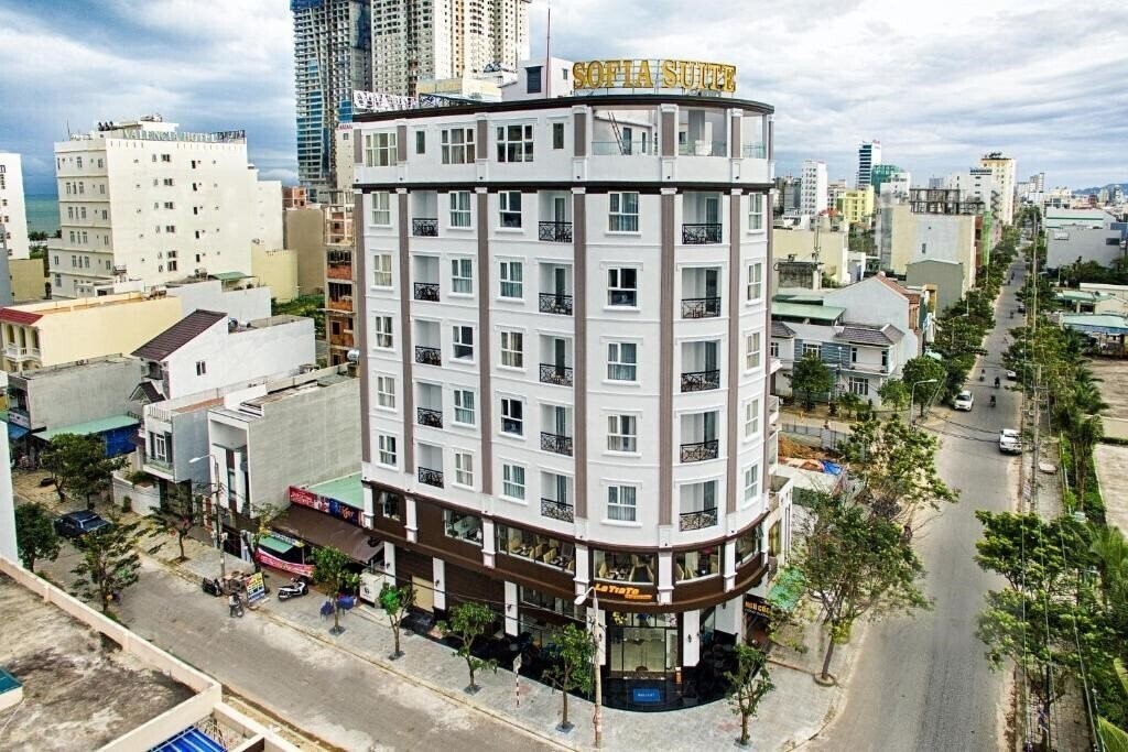Картинка Sofia Suite Hotel Da Nang 3*