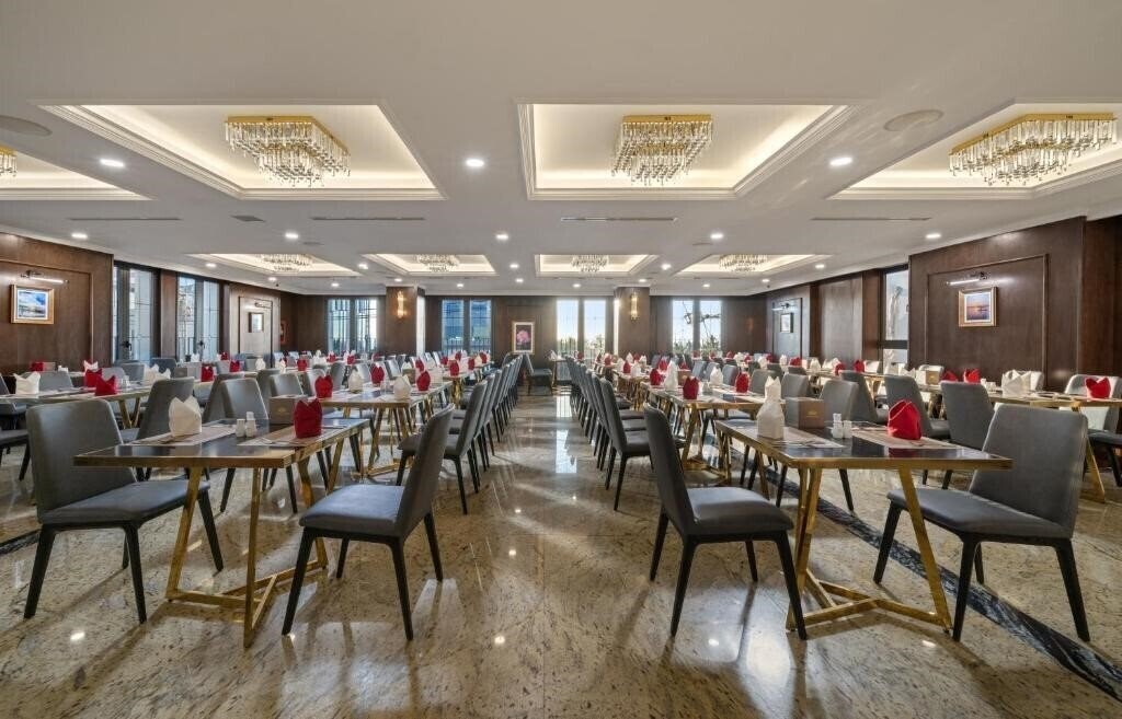 Картинка Golden Lotus Luxury Hotel 4*