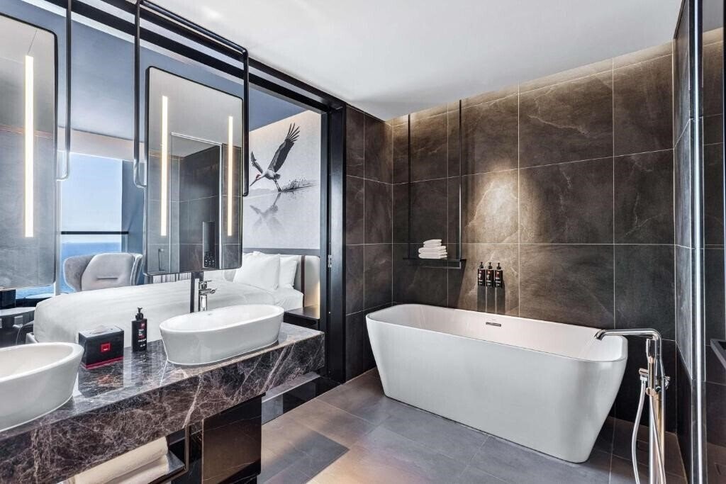 Radisson Red Danang Hotel 5* фотосуреті