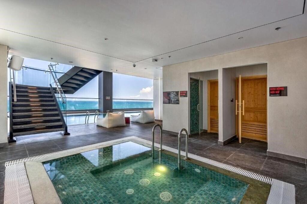 Radisson Red Danang Hotel 5* суреті