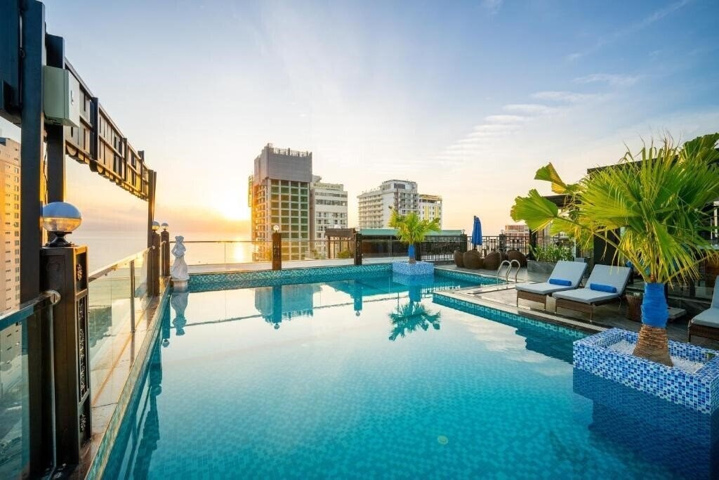 Отель The Sail Hotel Da Nang 3*