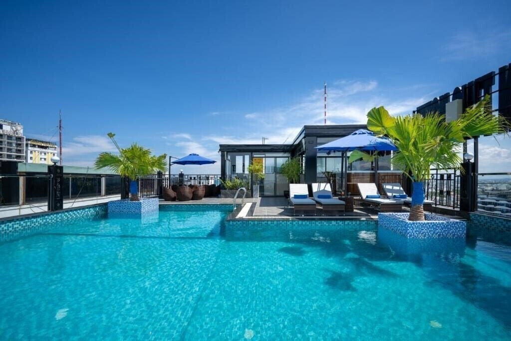 Фото The Sail Hotel Da Nang 4*