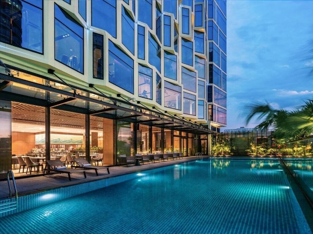 Crowne Plaza Danang City Centre (ex. Bay Capital Danang) 5* фотосуреті