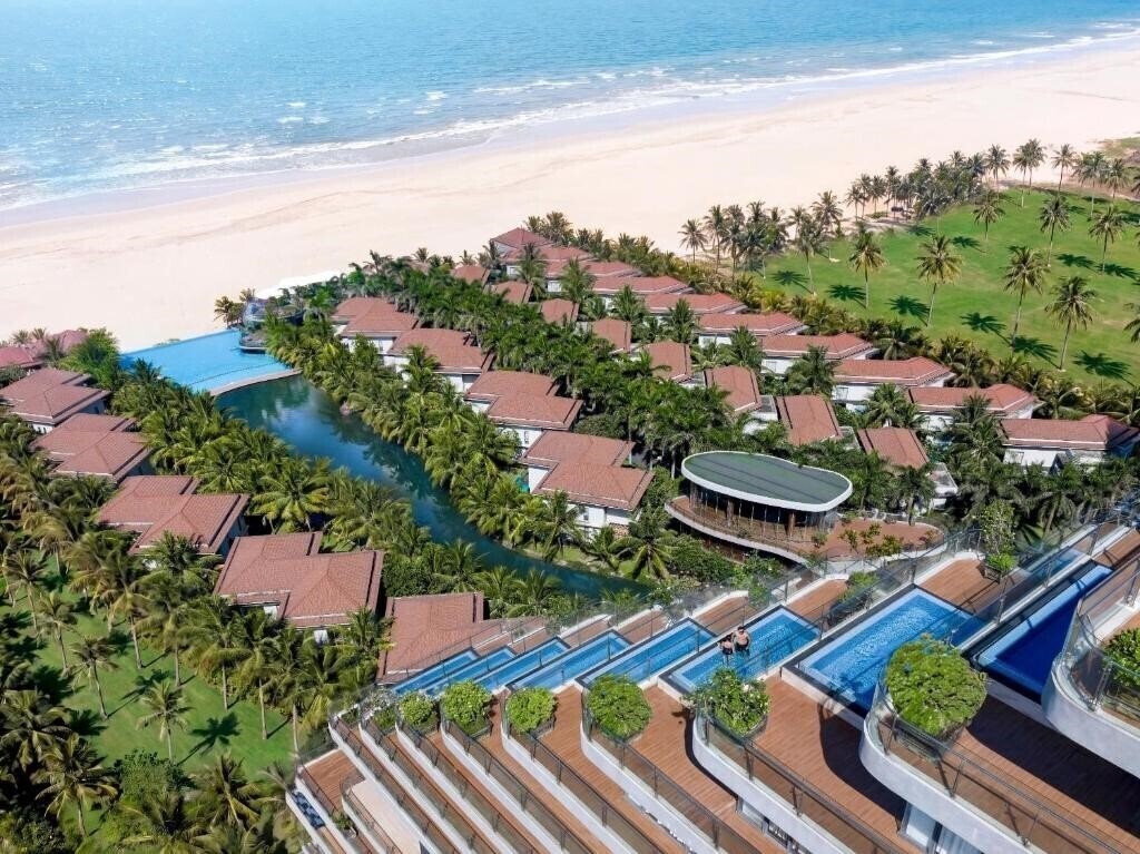 Фото Koi Resort & Residence 5*
