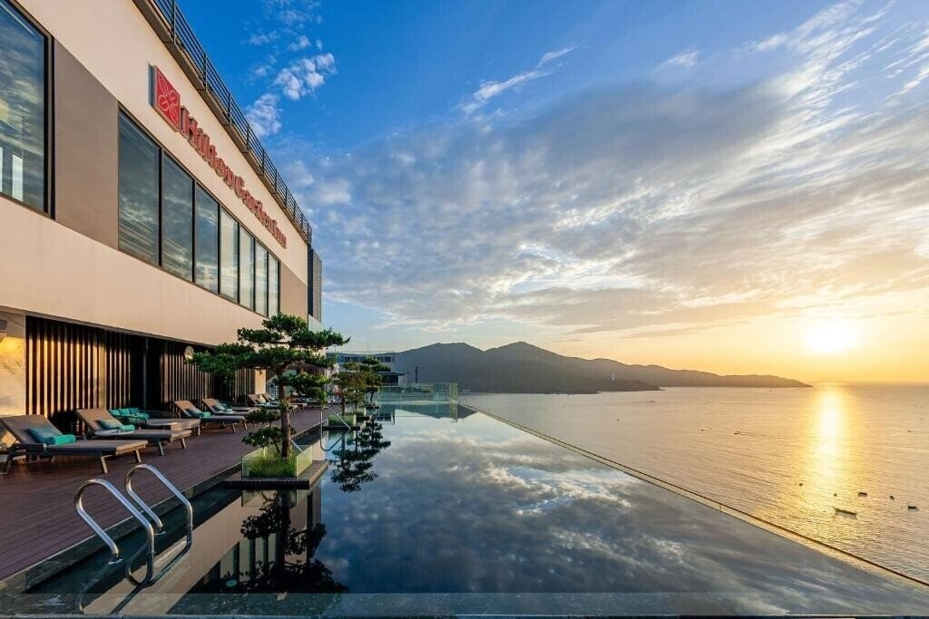Фото Hilton Garden Inn Da Nang 4*