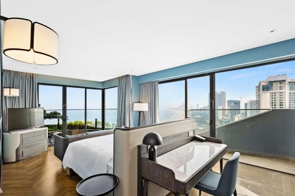 Изображение Hilton Garden Inn Da Nang 4*