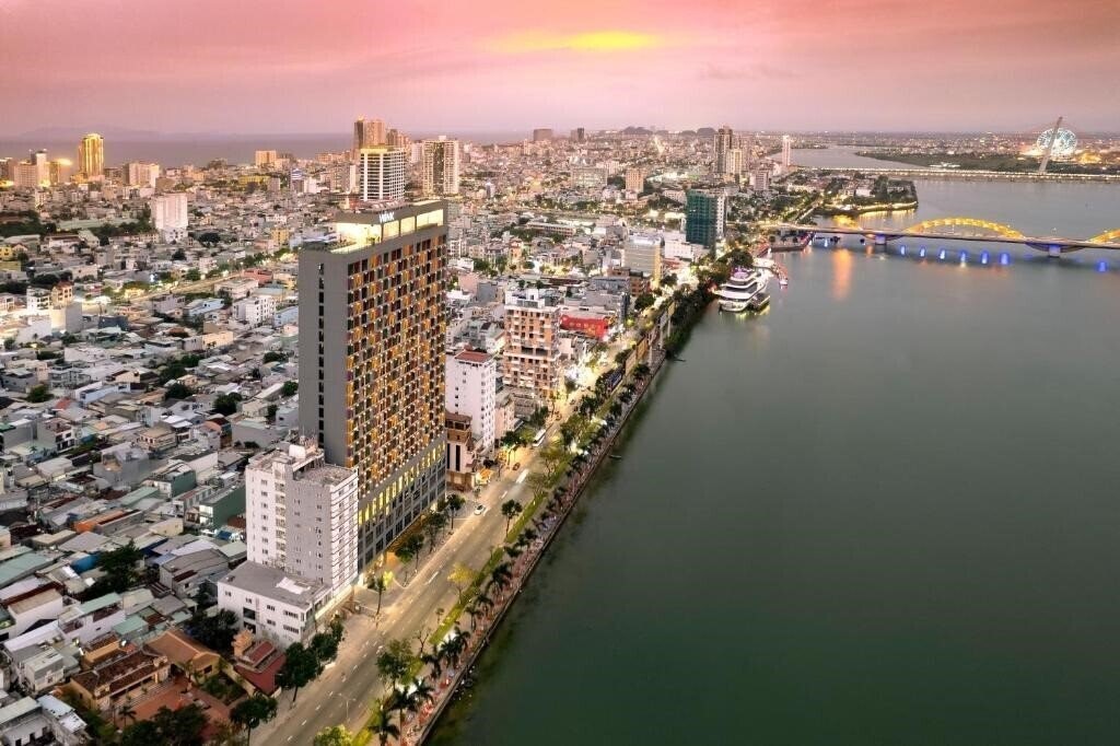 Wink Icon Hotel Danang Riverside 5* қонақ үйі
