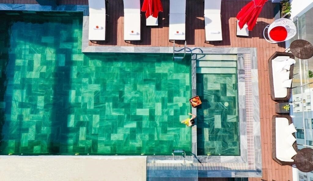 Отель Century Hotel 3*