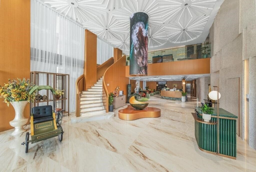 Phuc Long Luxury Hotel 4* суреті