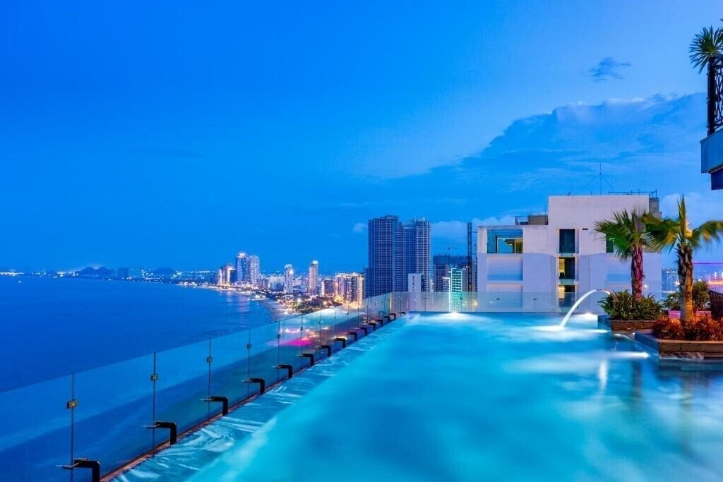 Изображение Peninsula Hotel Danang 5*