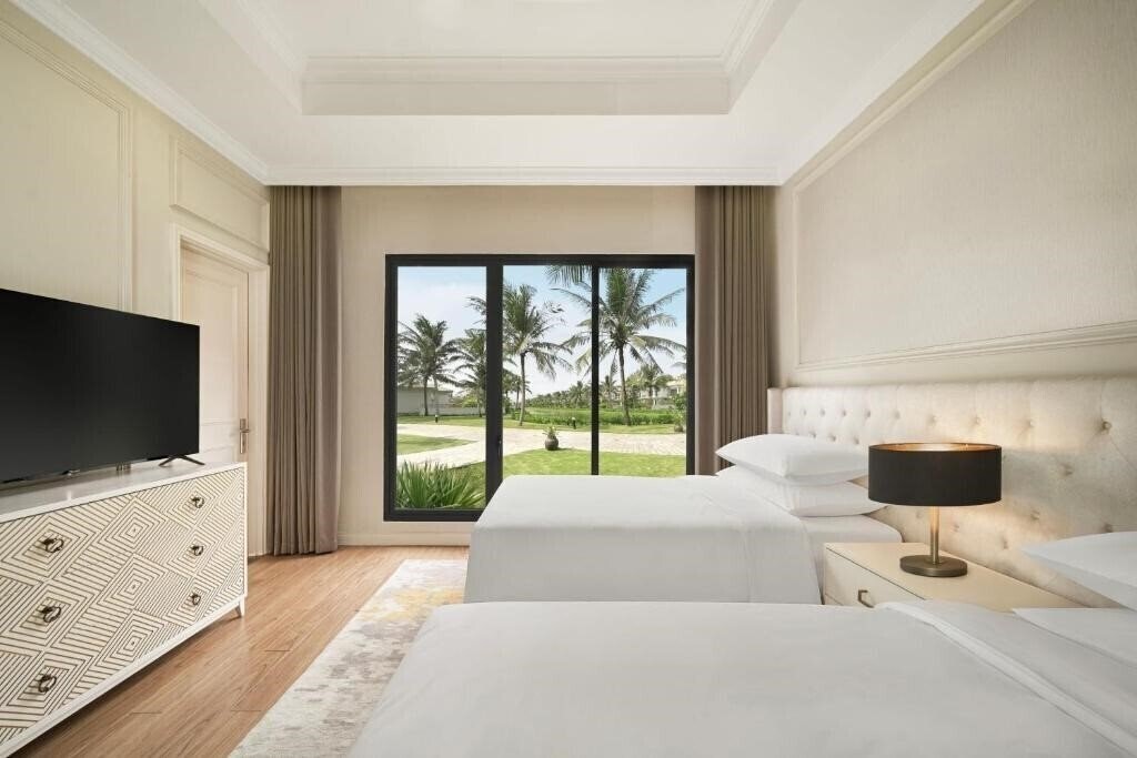 Фотография Da Nang Marriott Resort & SPA, Non Nuoc Beach Villas 5*