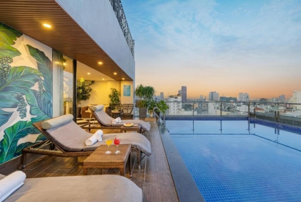 Фото Sana Danang Beach 4*