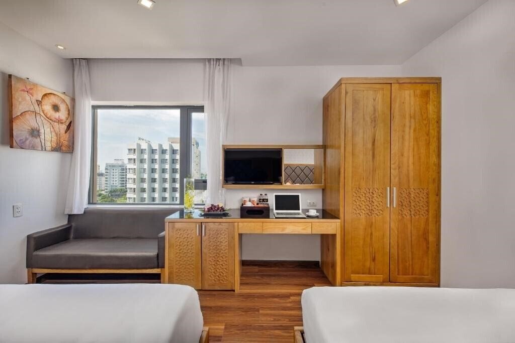 Фото Bliss Luxury Hotel Danang (ex. Bliss Luxury Hotel & SPA Da Nang, Grand Sunrise 3 Hotel) 4*