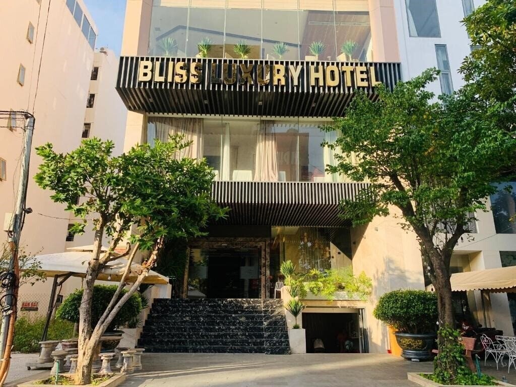 Фото Bliss Luxury Hotel Danang 4*
