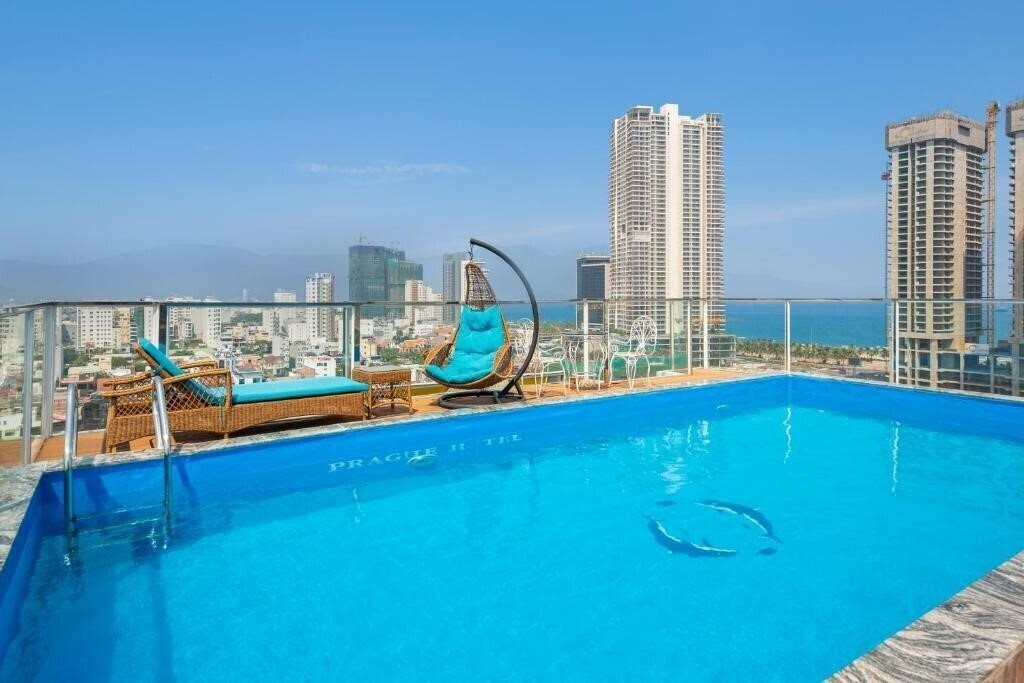 Фото Prague Da Nang Beach Hotel 4*