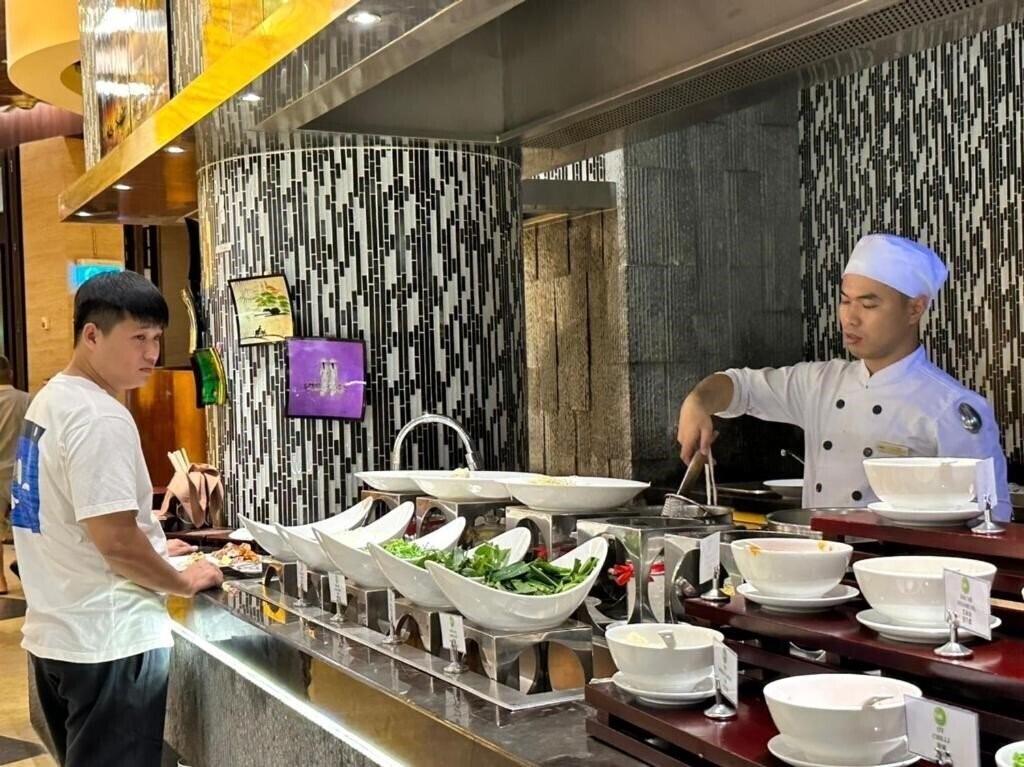 Изображение Crowne Plaza Danang (ex. Silver Shores) 5*