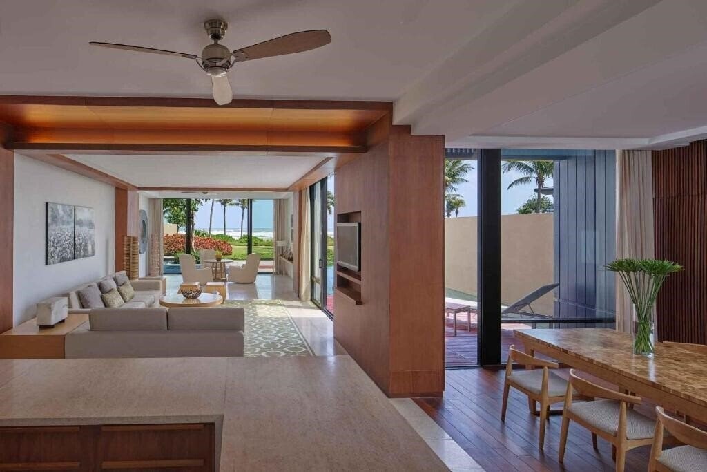 Фото Hyatt Regency Danang 5*