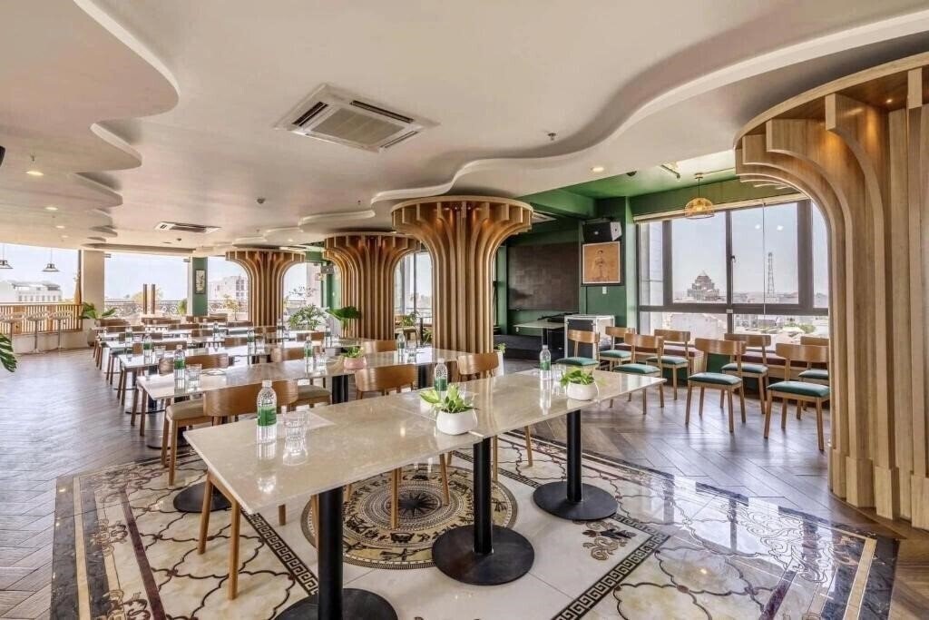 The Palms Hotel 3* суреті