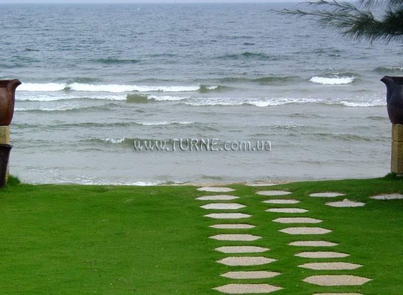 Отель The Beach Resort 3*