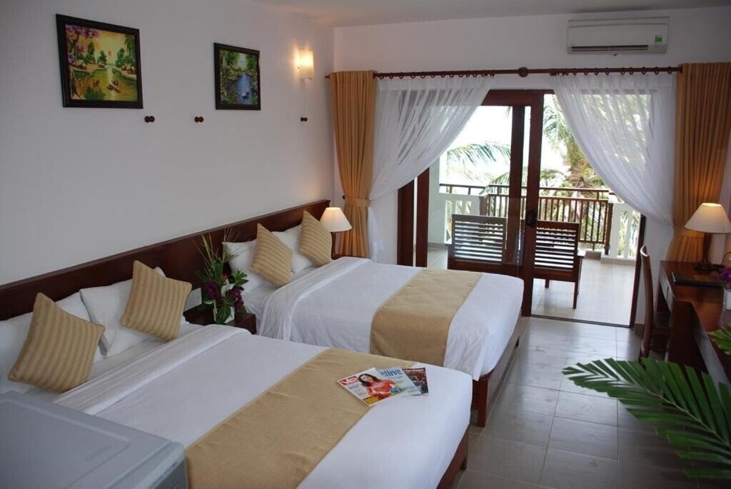 Фото Canary Beach Resort 3*