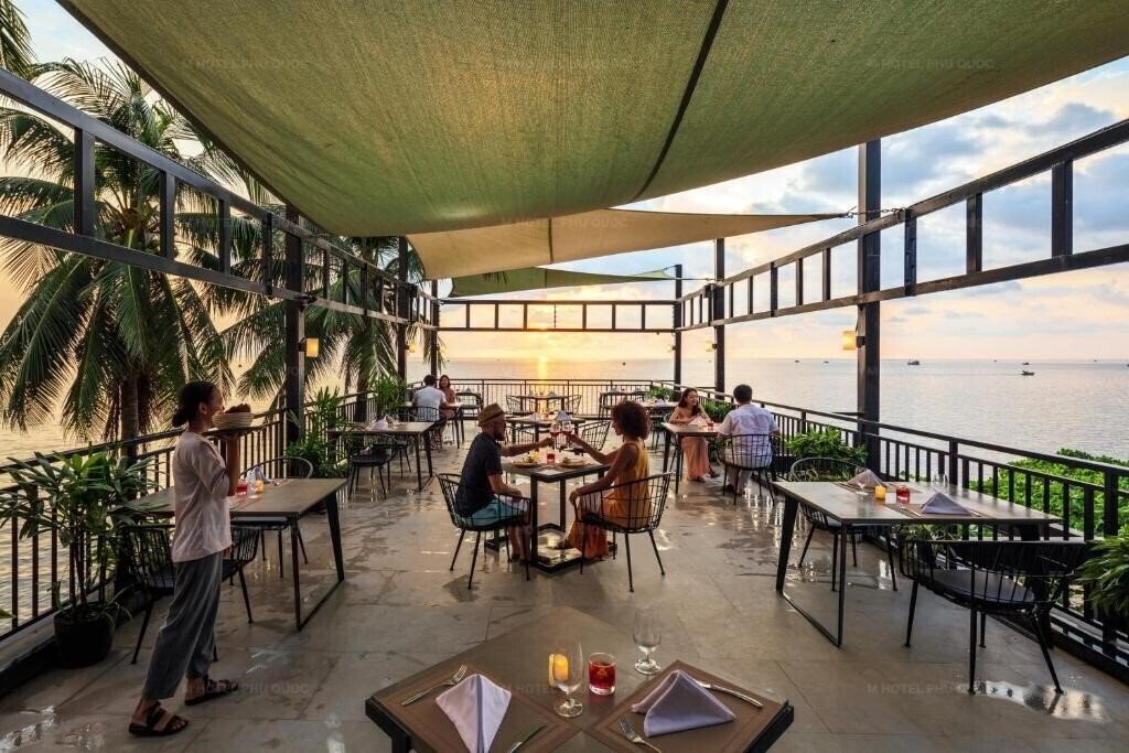 M Hotel Phu Quoc 3* фотосуреті