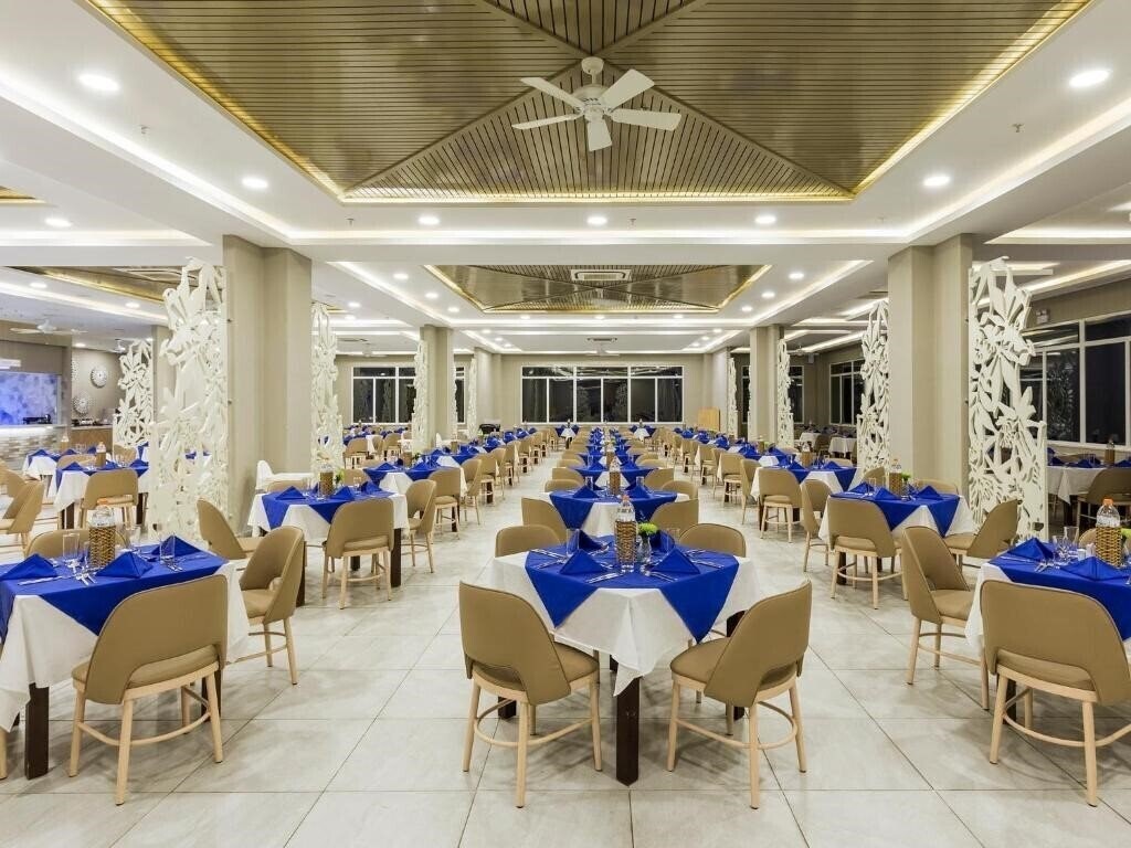 Картинка Dessole Cam Ranh Resort 4*